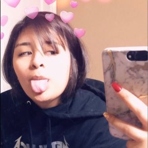 Meet your Posher, Krystal